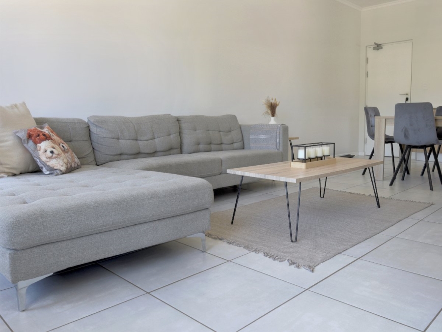 2 Bedroom Property for Sale in De Zicht Estate Western Cape